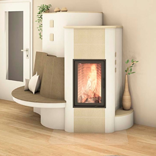 Kachelofen mit großem Sichtfenster und Landhaus Ofenbank